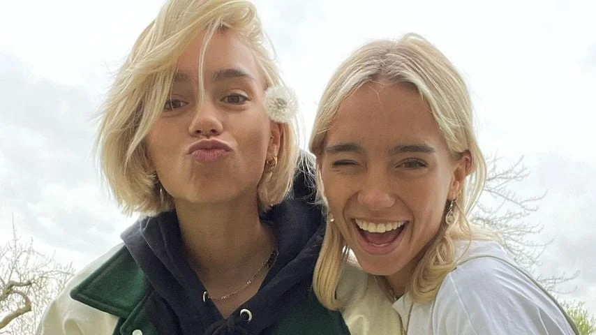 Lisa und Lena vermogen Tägliche Routine