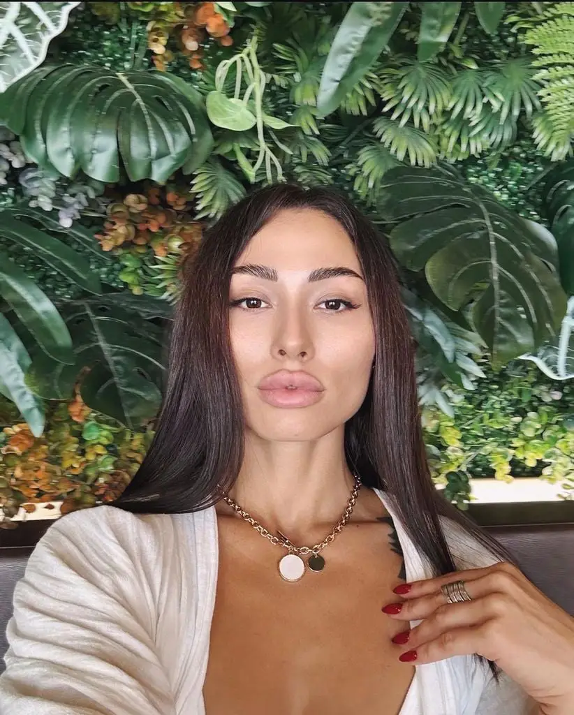 Kate Kolosovskaia Kinder: Biografie, Karriere, Familie & Lifestyle