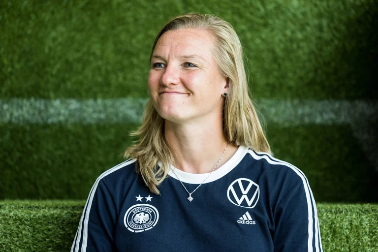 Alexandra Popp Größe