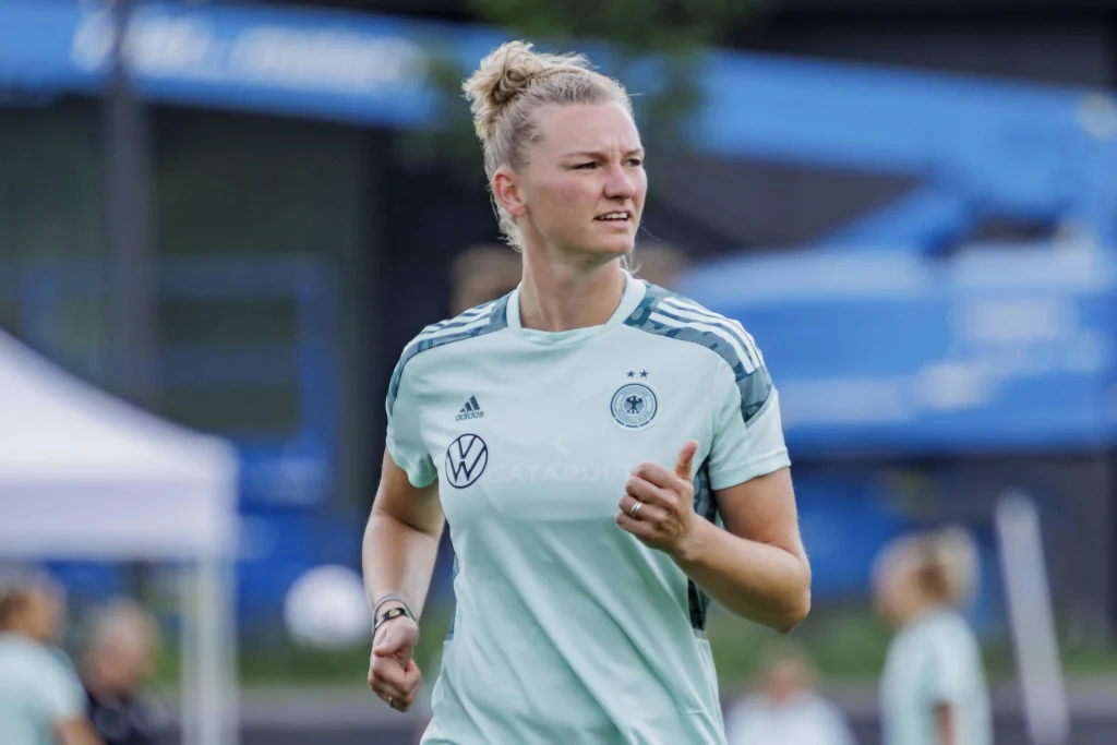 Alexandra Popp Persönliche Daten