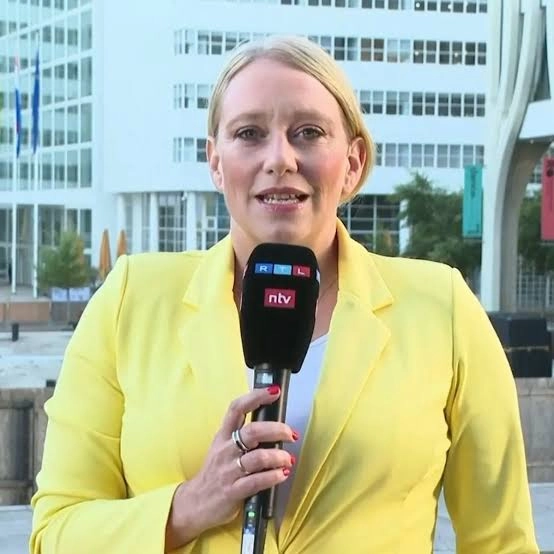 Nadine To Roxel Körpergröße und Gewicht