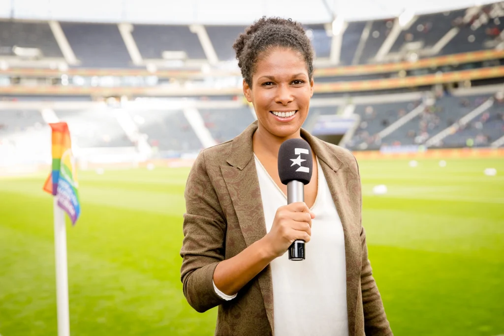 Navina Omilade Eltern