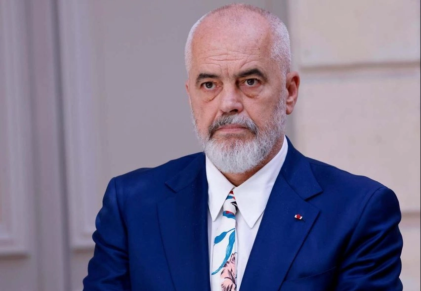 Warum ist Edi Rama so groß
