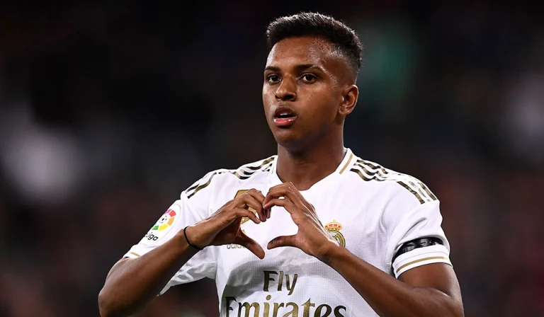 Wie alt ist Rodrygo