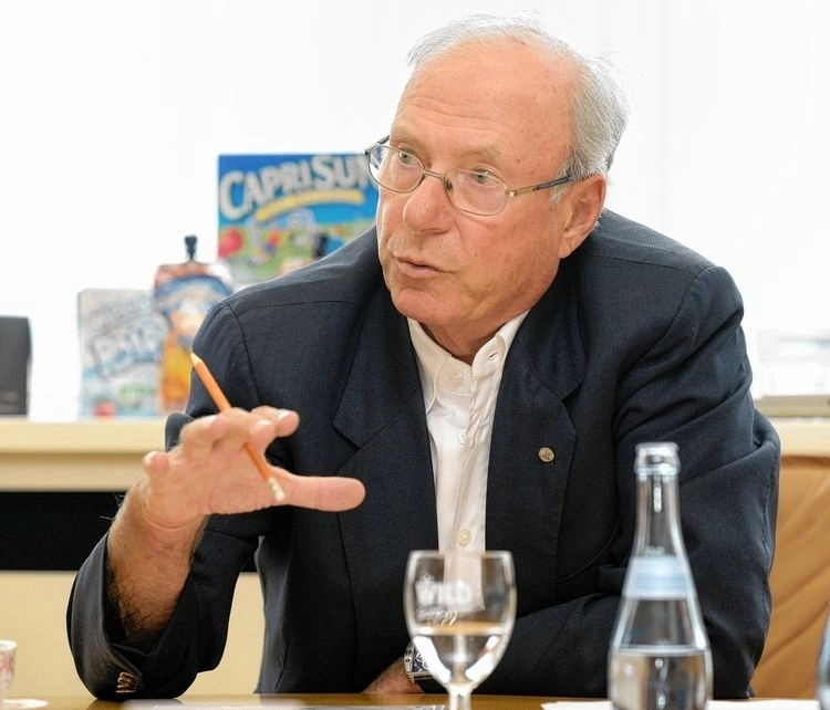 Wie wurde Hans-Peter Wild reich