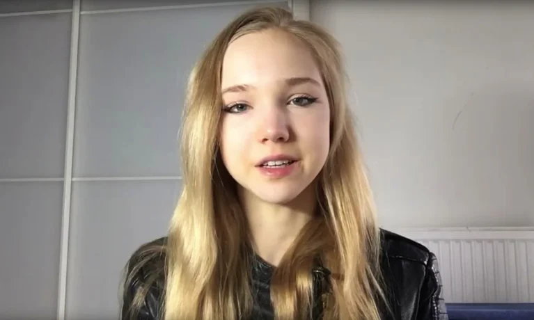 Naomi Seibt Krankheit