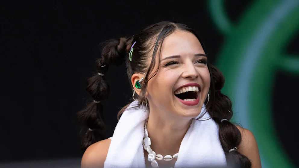 Nina Chuba Karriere als Schauspielerin