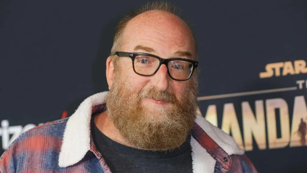 Warum ist Brian Posehns Größe so auffällig