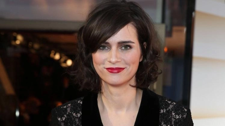Wie alt ist Nora Tschirner