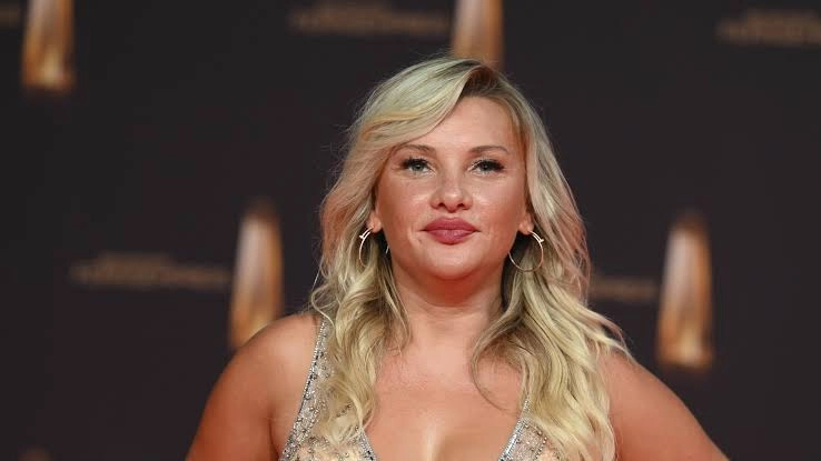Evelyn Burdecki Frühes Leben, Familie und Herkunft